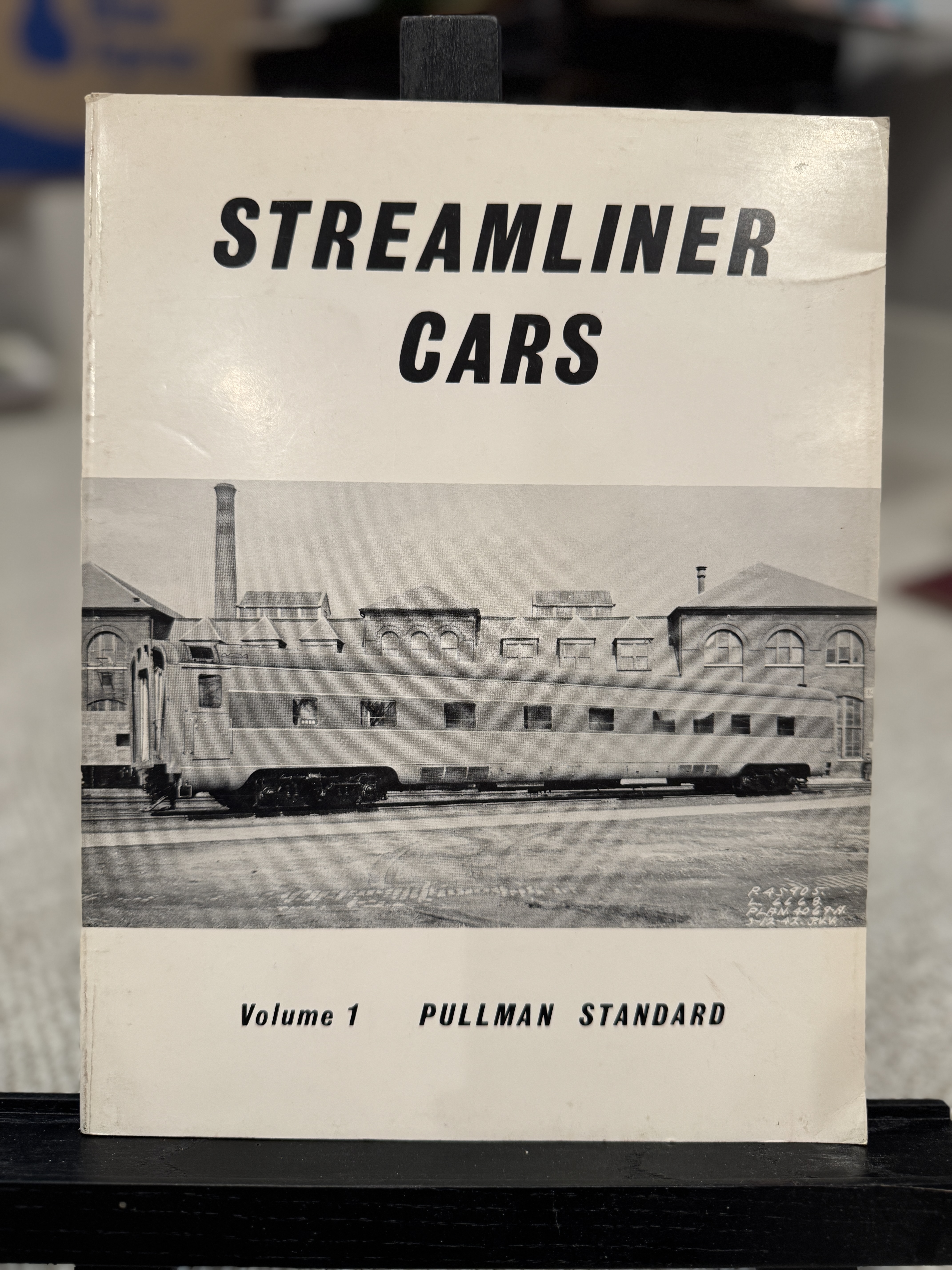 Streamliner Cars Volume 1 - Pullman Standard